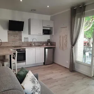 https://les-studios-tu-elleta.hotels-rhonealpes.com